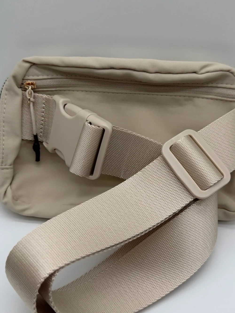 N/A beige zip